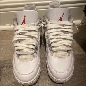 Jordan 4 “White Oreo”